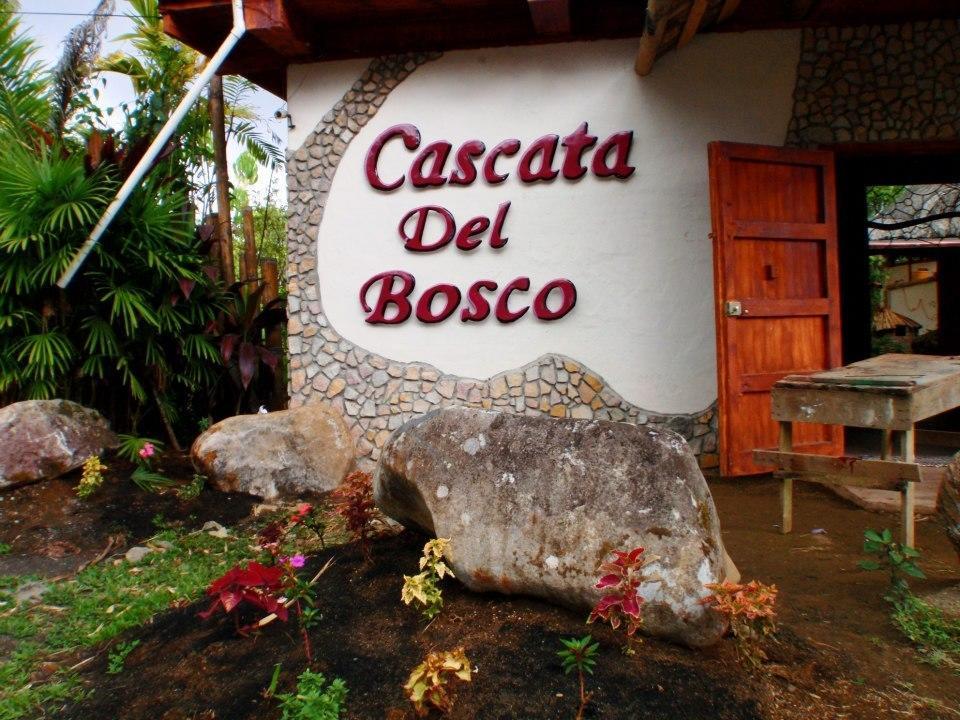 Готель Cascata Del Bosco Cabinas San Vito Екстер'єр фото